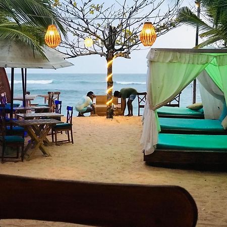 Toddy Unawatuna Hotel Exterior photo